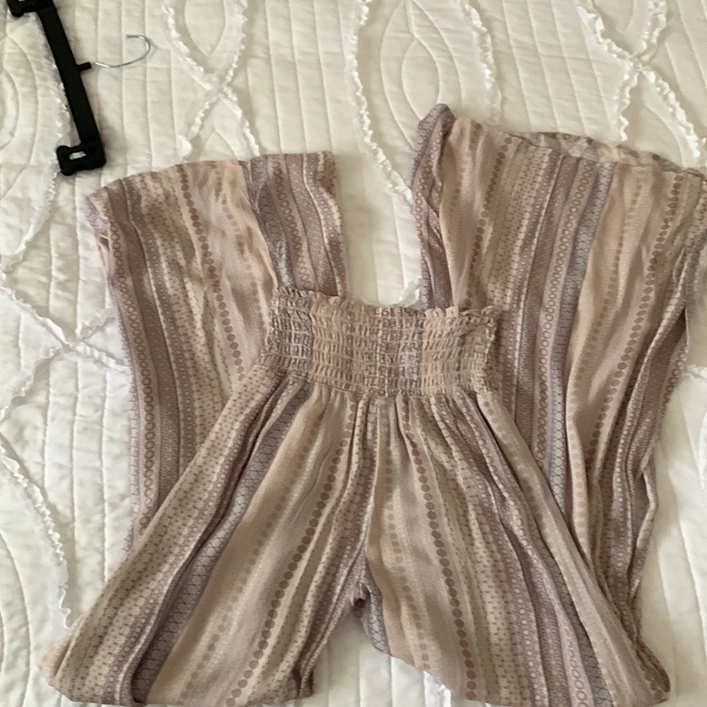 Beautiful size S side slit flows pants